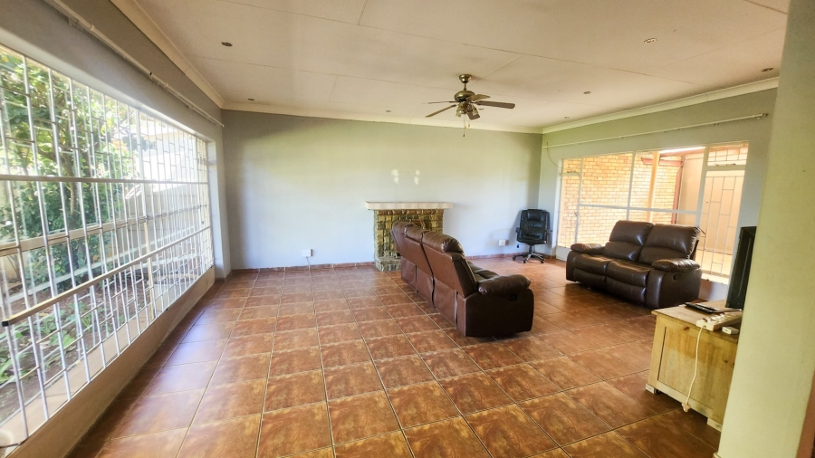 3 Bedroom Property for Sale in Meiringspark North West